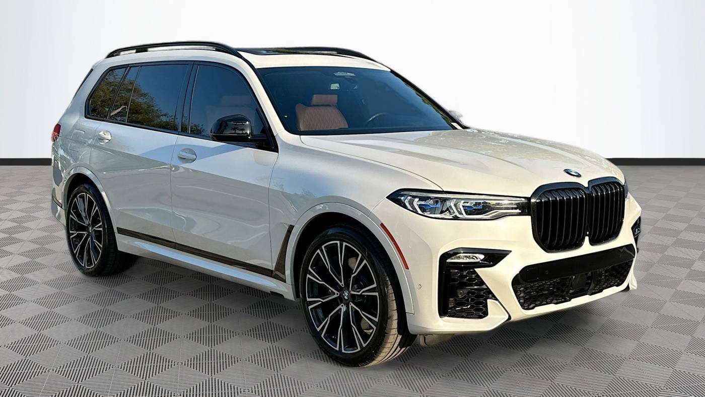 2022 BMW X7 M50i