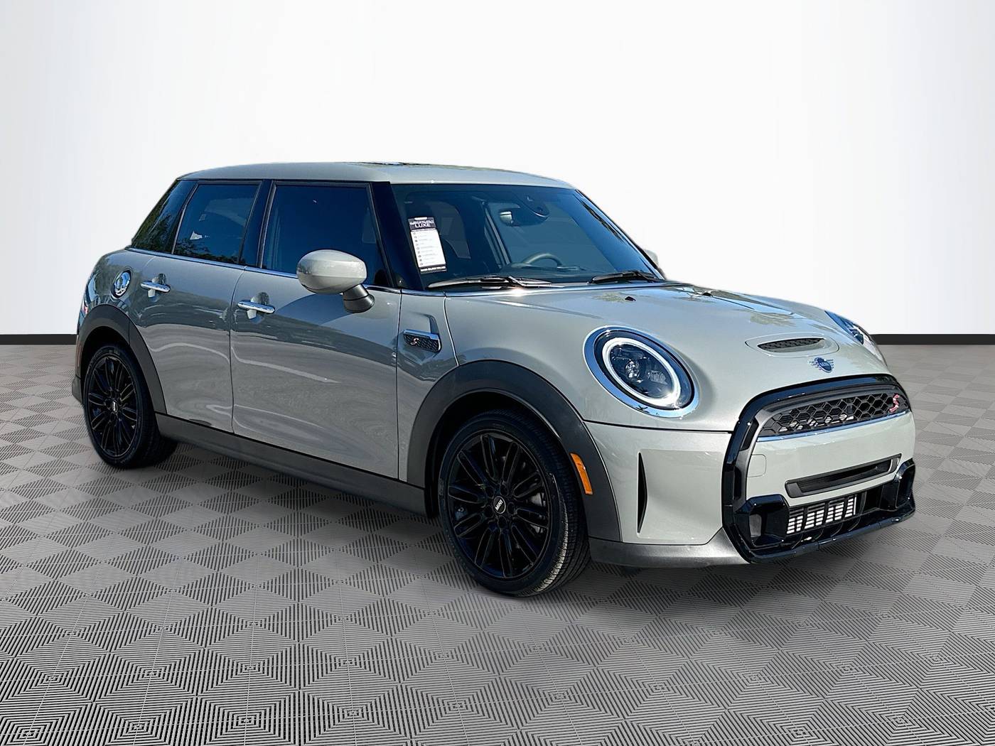2023 MINI Hardtop Cooper S Classic — Hatchback — 5,638 mi — Coconut Creek, FL