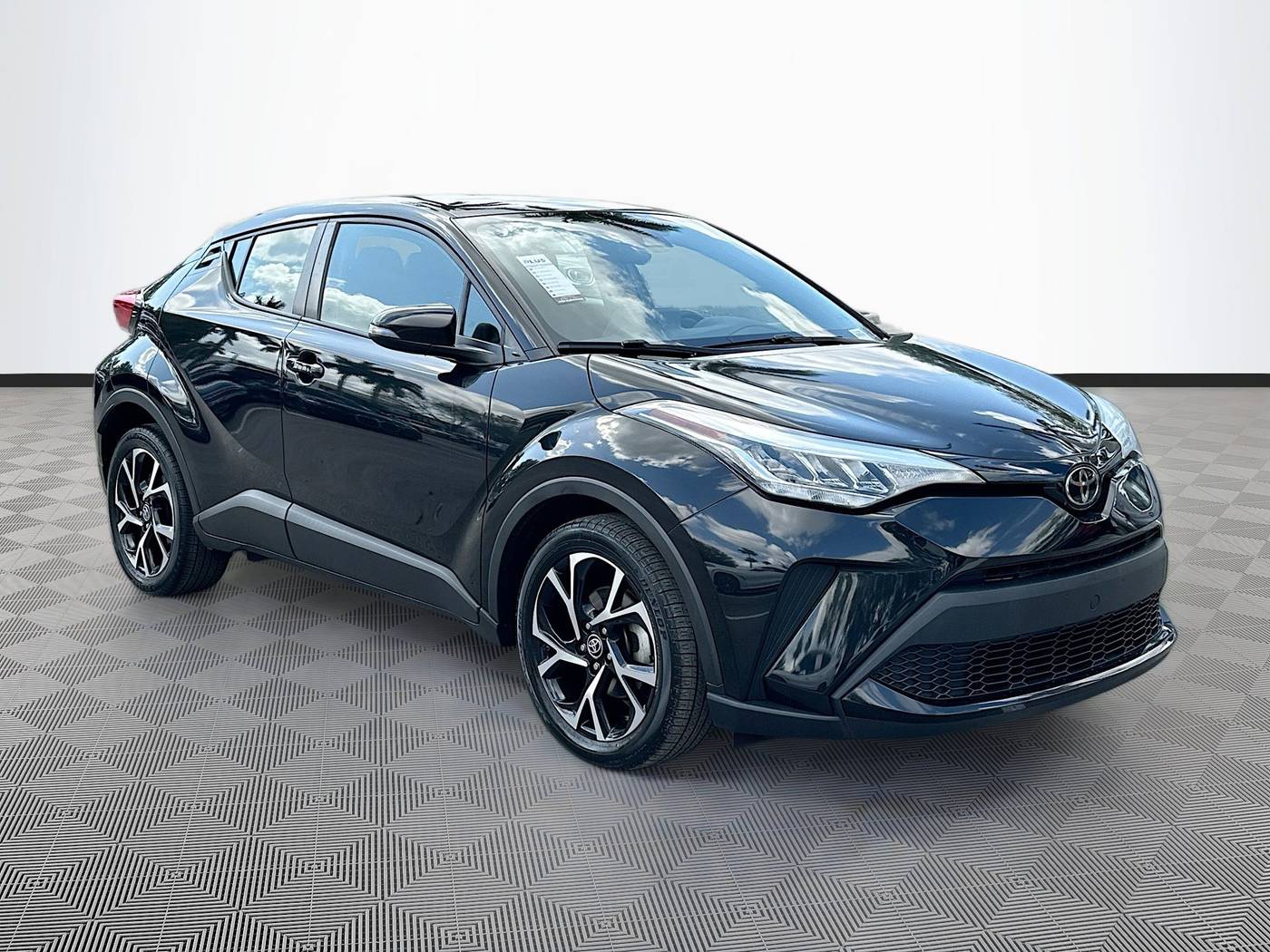 2022 Toyota C-HR XLE — SUV — 21,558 mi — Coconut Creek, FL