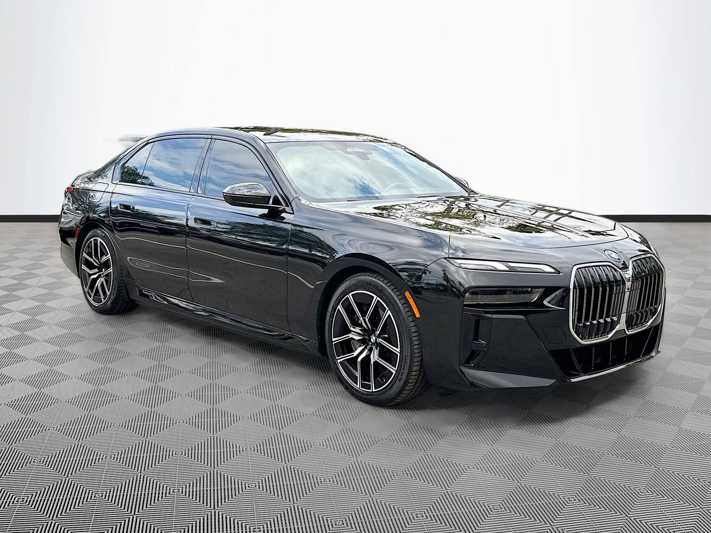 2024 BMW 7 Series 750e — Sedan — 26,014 mi — Coconut Creek, FL