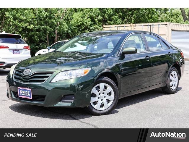 2010 Toyota Camry LE — Sedan — 116,590 mi — Des Plaines, IL