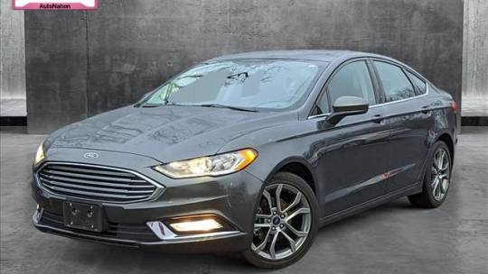 2017 Ford Fusion SE — Sedan — 22,242 mi — Des Plaines, IL