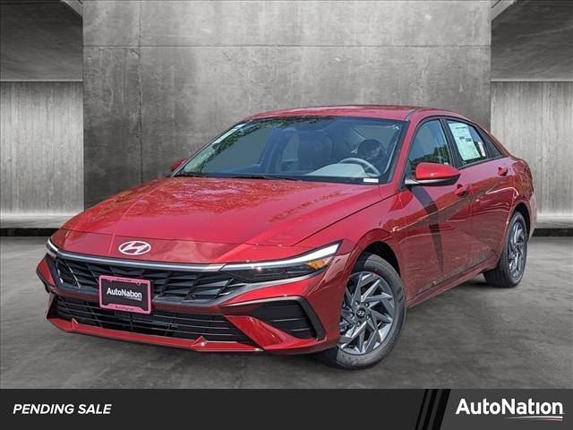2024 Hyundai Elantra SEL — Sedan — 5,445 mi — Des Plaines, IL