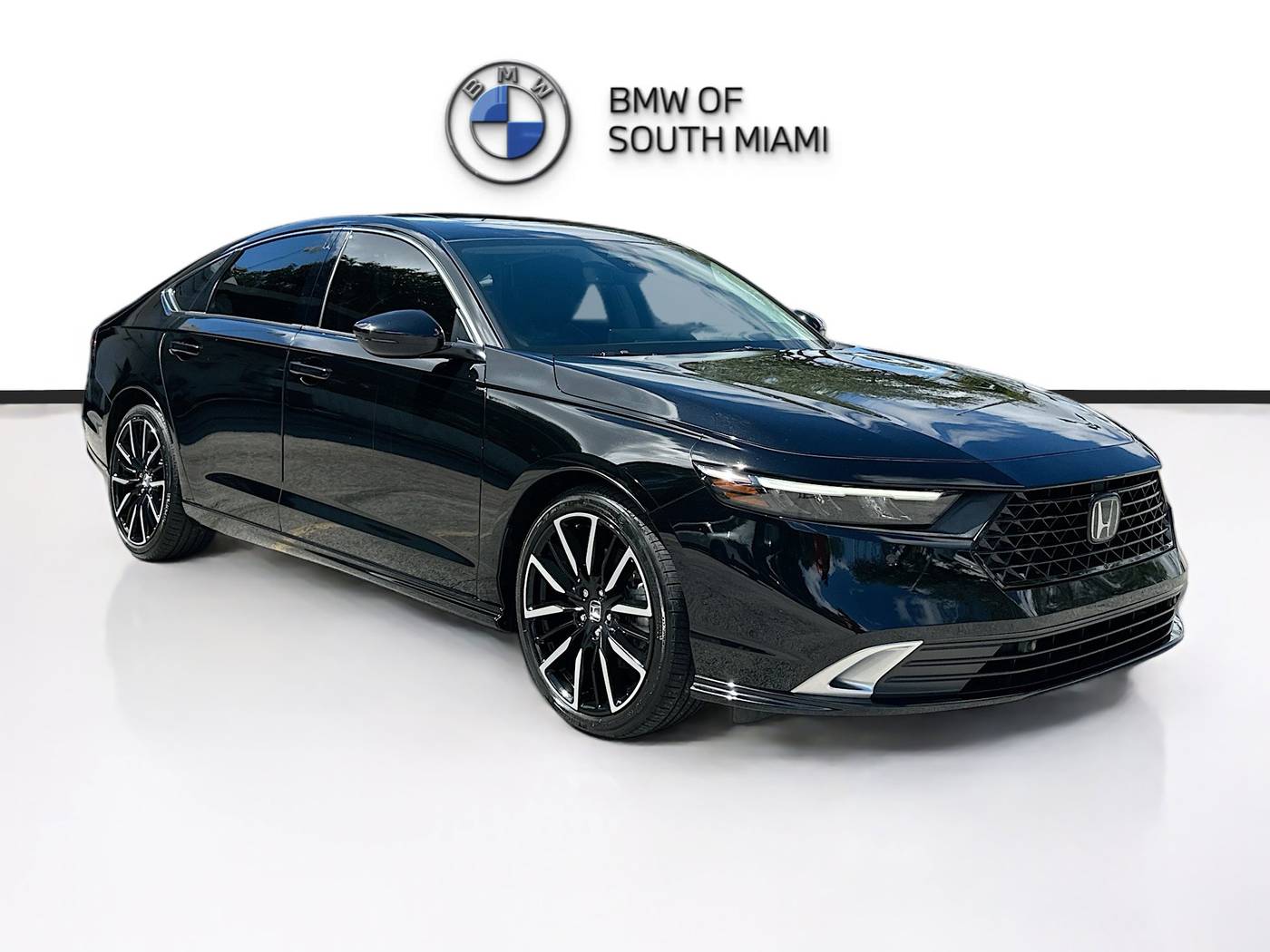 2023 Honda Accord Hybrid Touring — Sedan — 28,334 mi — Miami, FL
