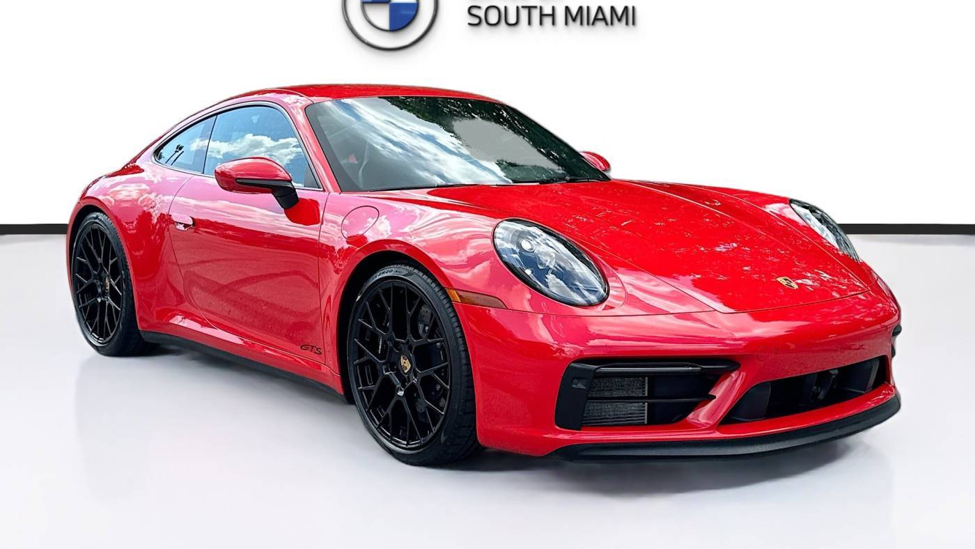2022 Porsche 911 Carrera 4 GTS