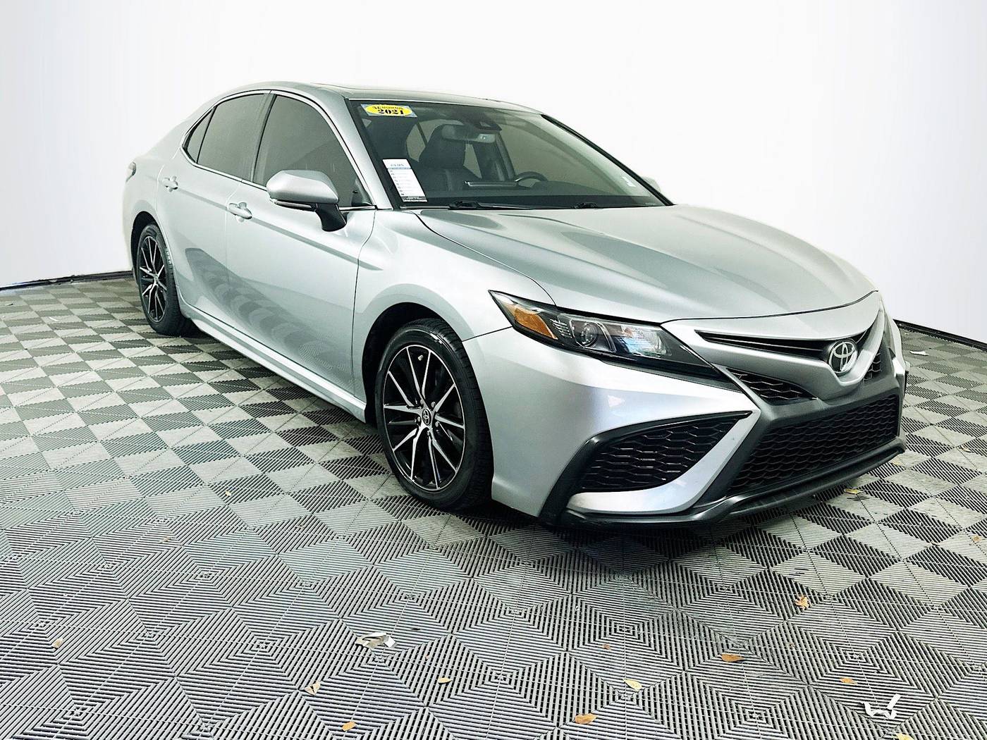 2021 Toyota Camry SE — Sedan — 67,196 mi — Miami, FL