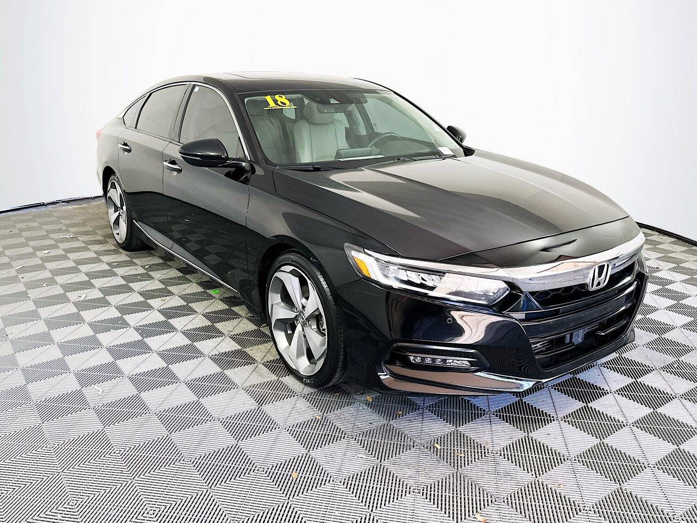 2018 Honda Accord Touring — Sedan — 58,482 mi — Miami, FL
