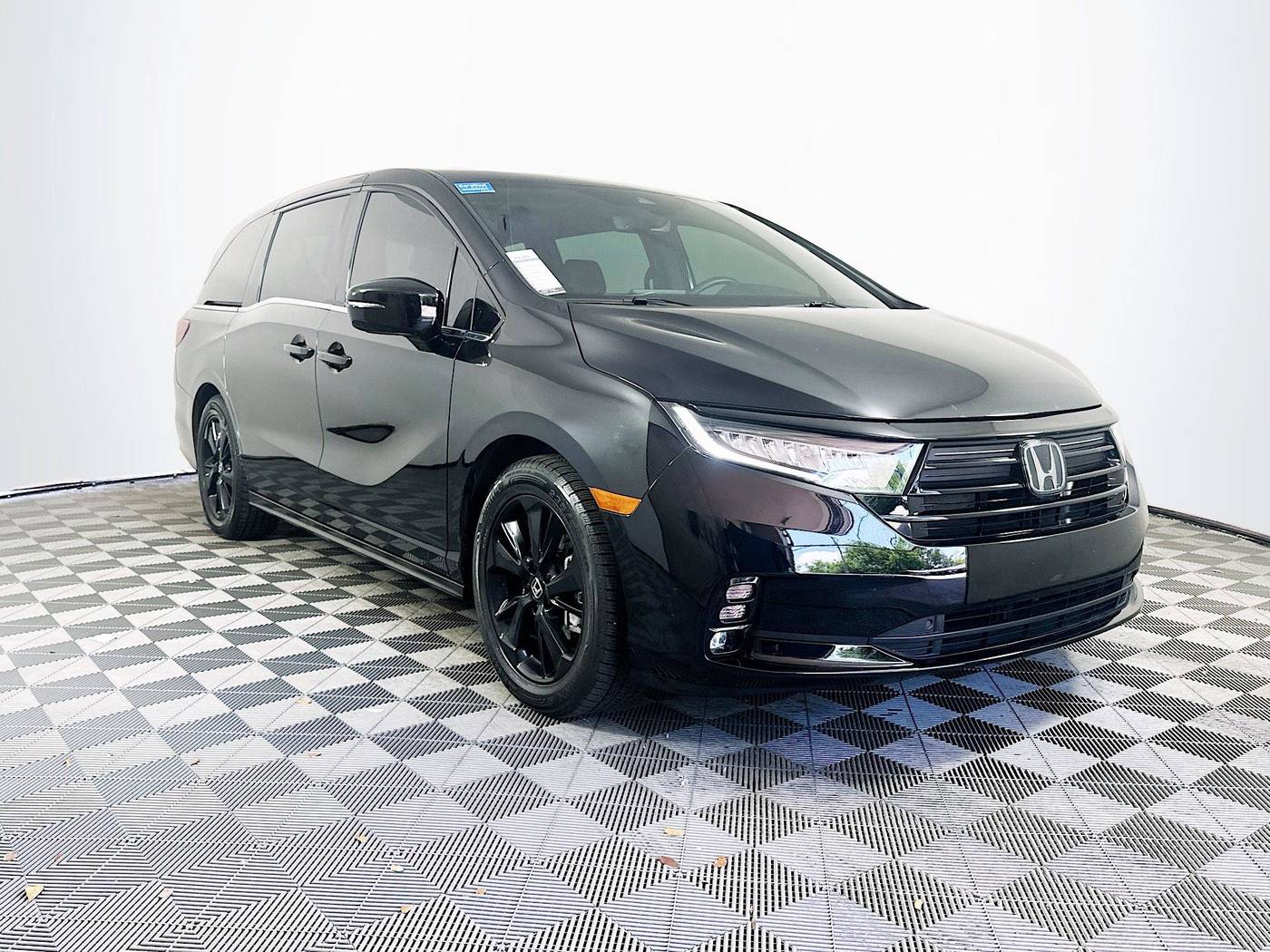 2024 Honda Odyssey Sport — Minivan — 26,719 mi — Miami, FL