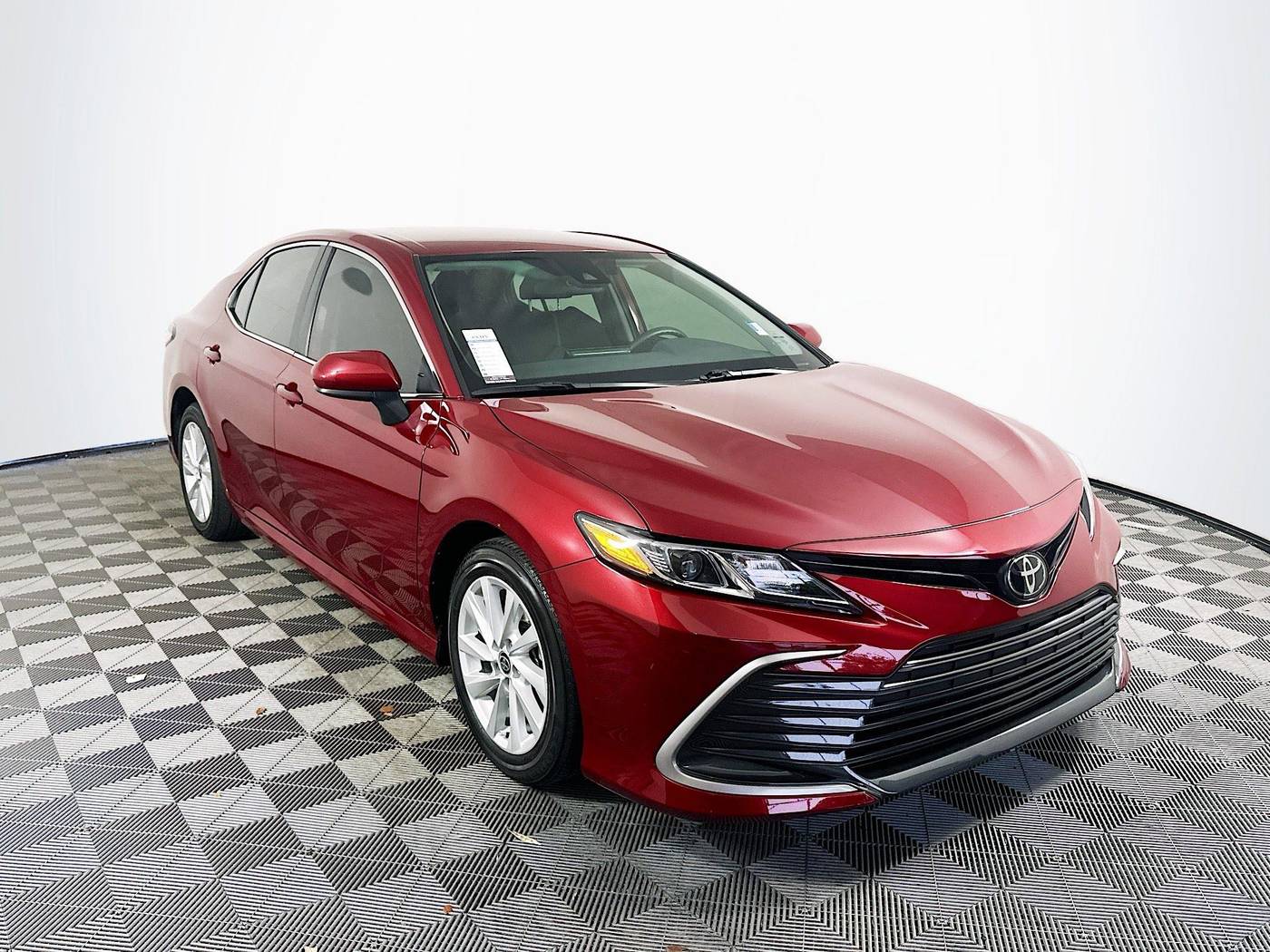 2022 Toyota Camry LE — Sedan — 14,429 mi — Miami, FL