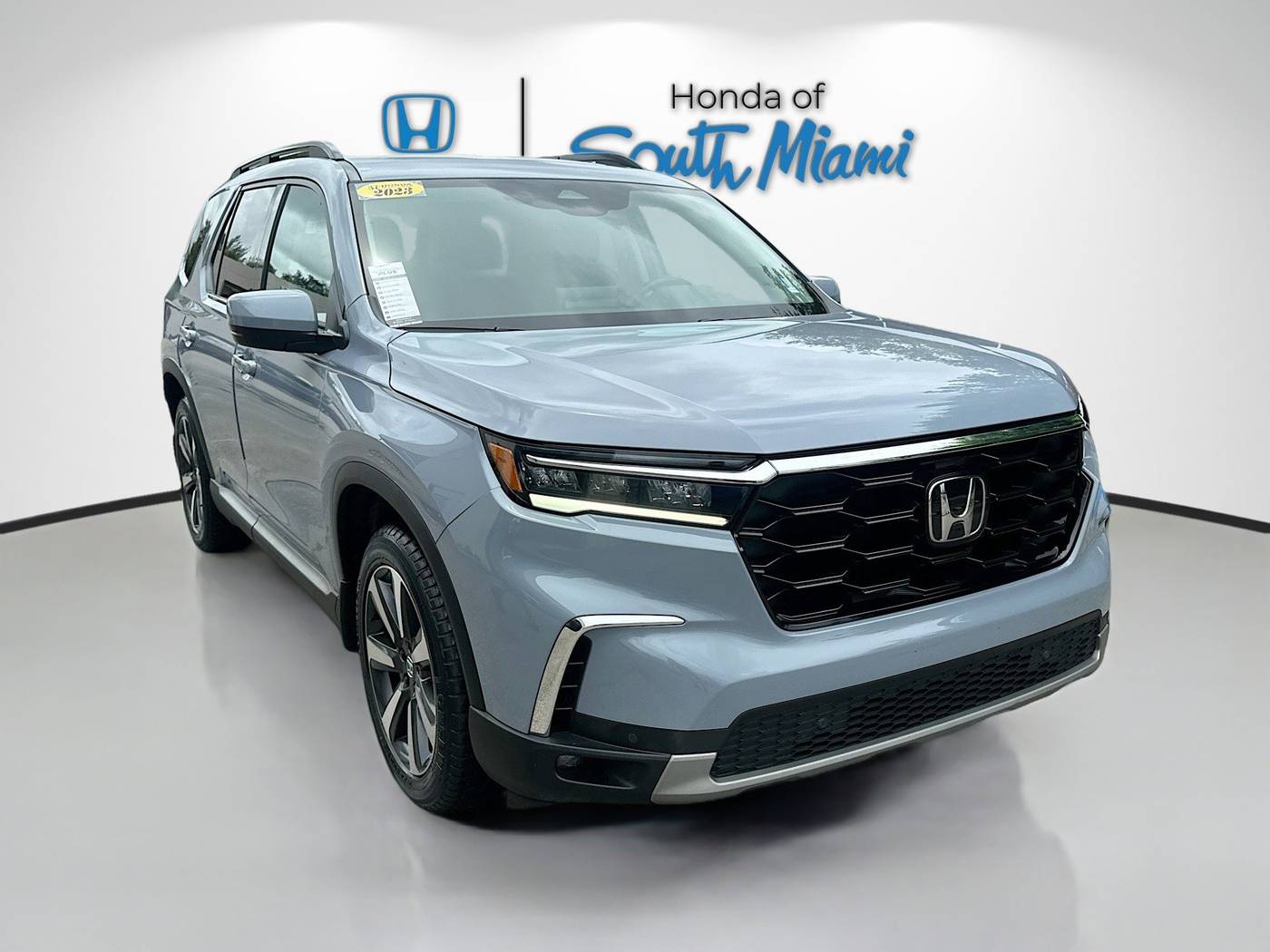 2023 Honda Pilot Touring — SUV — 28,065 mi — Miami, FL