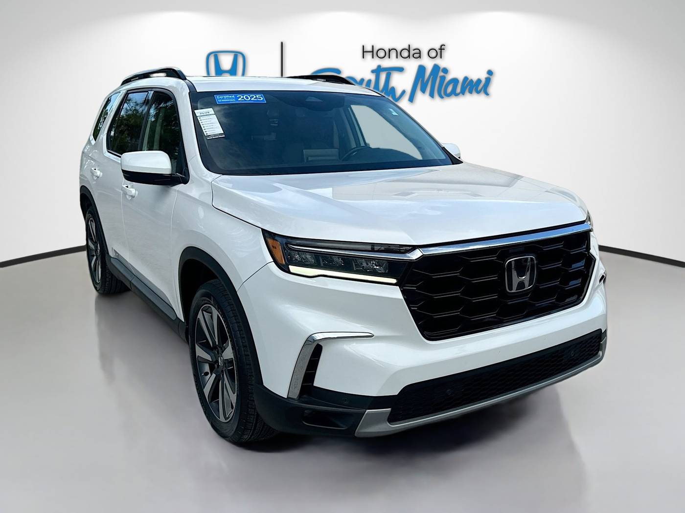 2025 Honda Pilot Touring — SUV — 24,423 mi — Miami, FL