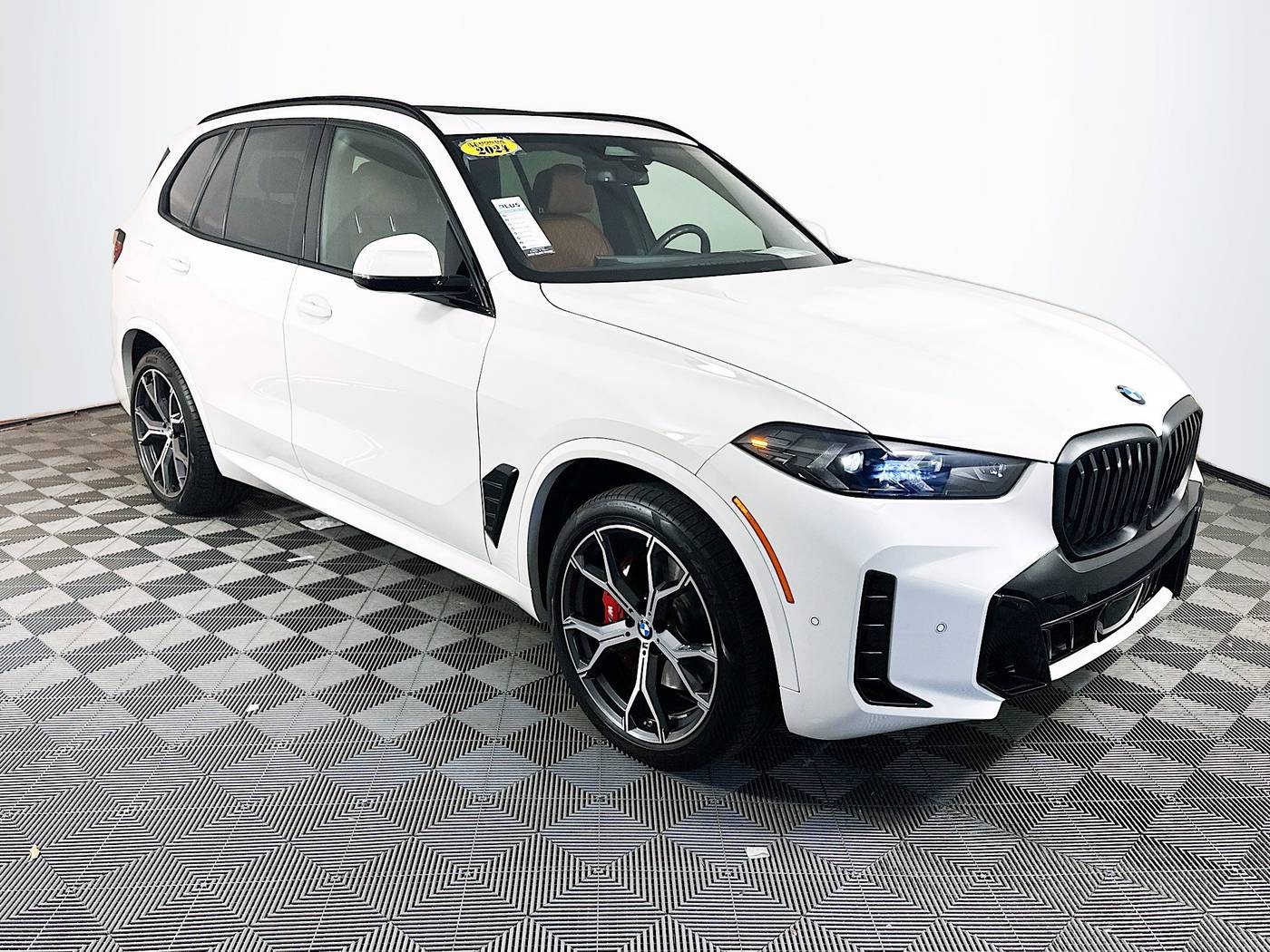 2024 BMW X5 40i — SUV — 1,055 mi — Miami, FL