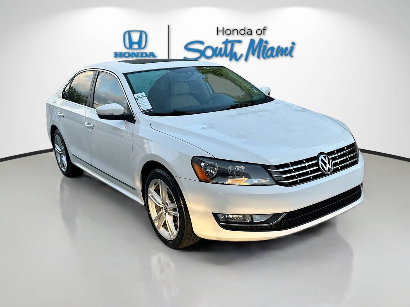 2014 Volkswagen Passat SEL Premium — Sedan — 89,574 mi — Miami, FL