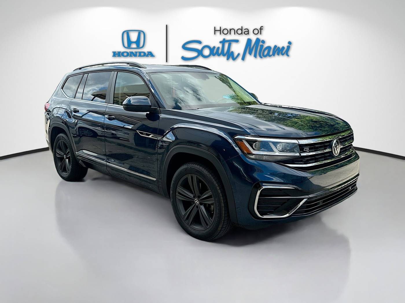2021 Volkswagen Atlas SE with Technology R-Line — SUV — 22,503 mi — Miami, FL