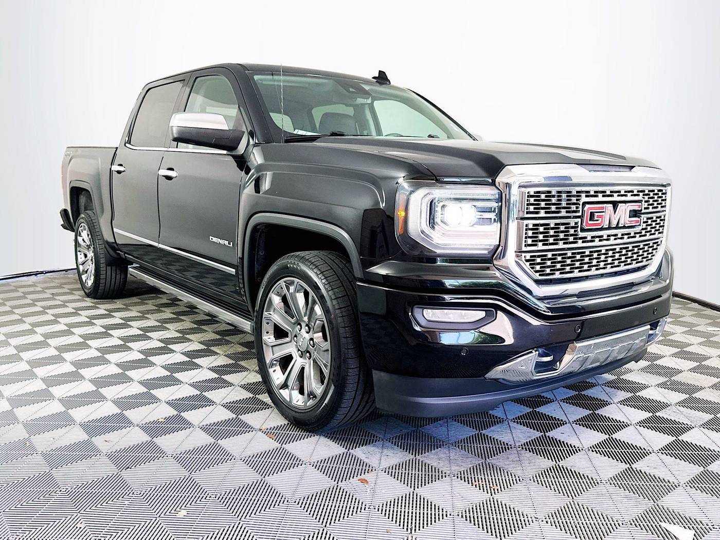 2017 GMC Sierra 1500 Denali — Pickup Truck — 79,885 mi — Miami, FL