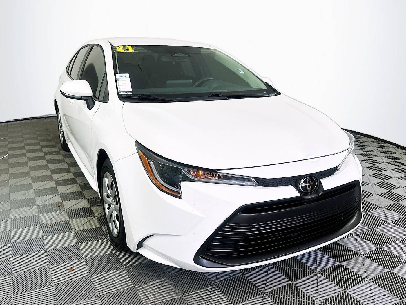 2024 Toyota Corolla LE — Sedan — 20,142 mi — Miami, FL