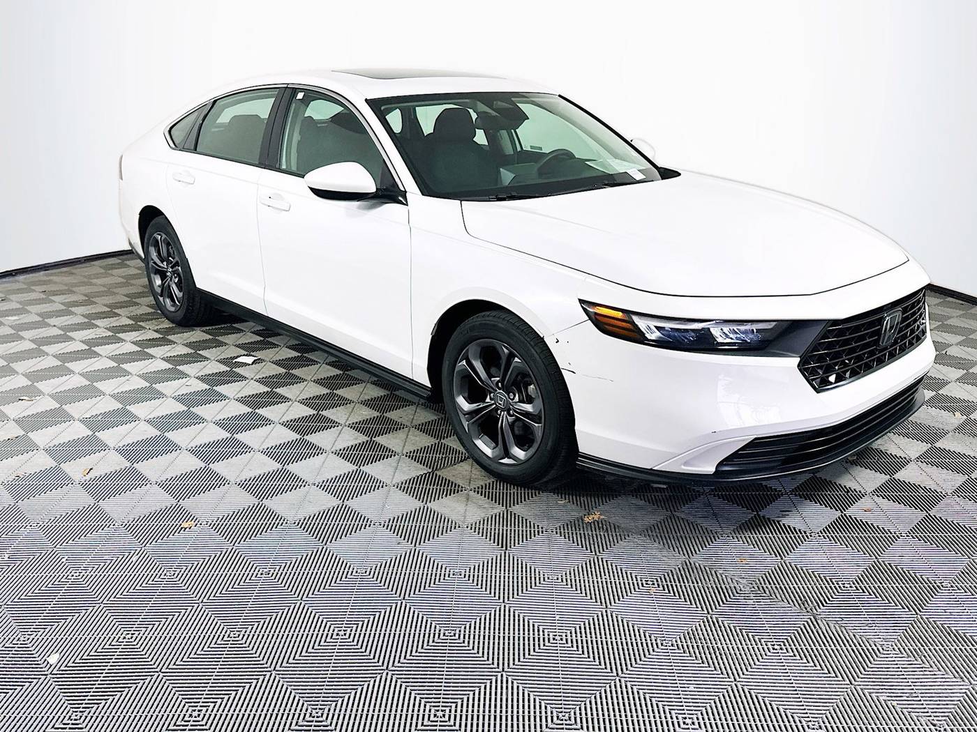 2023 Honda Accord EX — Sedan — 17,757 mi — Miami, FL