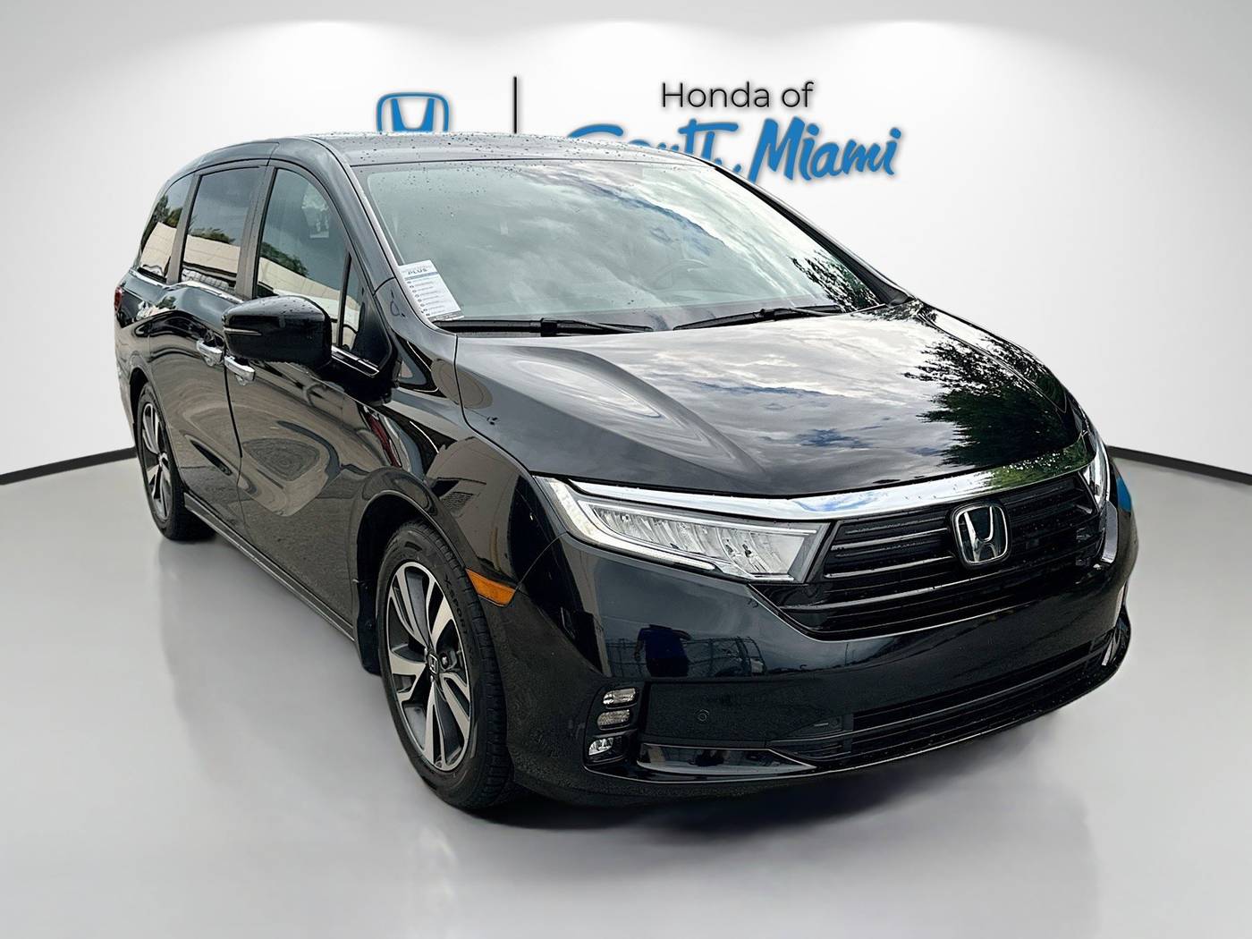 2023 Honda Odyssey Touring — Minivan — 56,632 mi — Miami, FL