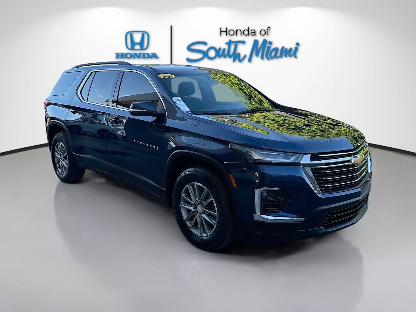 2023 Chevrolet Traverse LT Cloth — SUV — 24,178 mi — Miami, FL