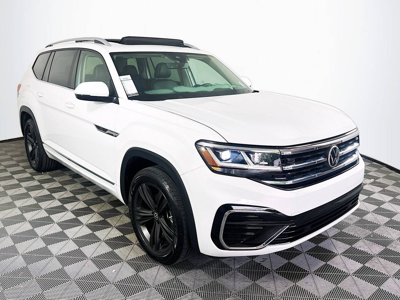 2022 Volkswagen Atlas SEL R-Line — SUV — 43,477 mi — Miami, FL