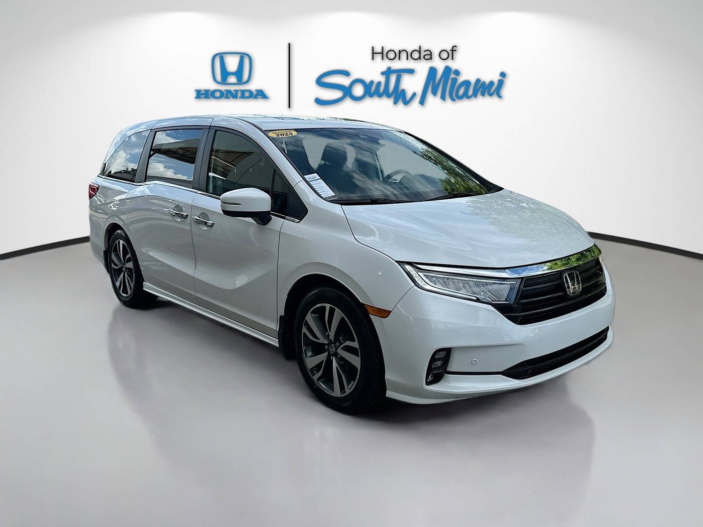 2022 Honda Odyssey Touring — Minivan — 43,855 mi — Miami, FL