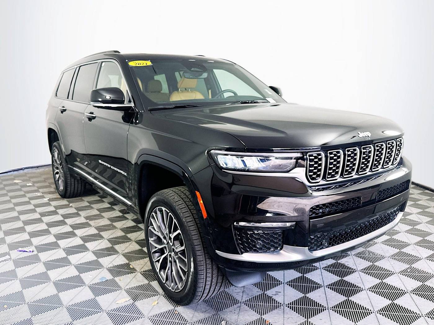 2024 Jeep Grand Cherokee Summit Reserve — SUV — 4,901 mi — Miami, FL