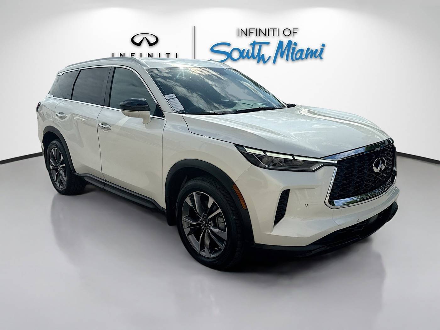2023 INFINITI QX60 LUXE — SUV — 34,000 mi — Palmetto Bay, FL
