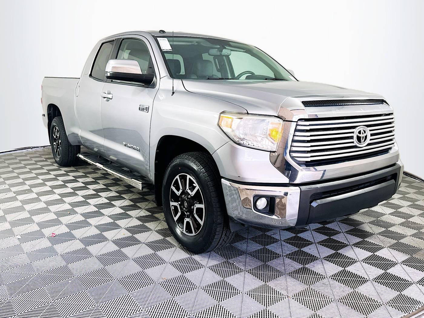 2017 Toyota Tundra Limited — Pickup Truck — 60,630 mi — Palmetto Bay, FL