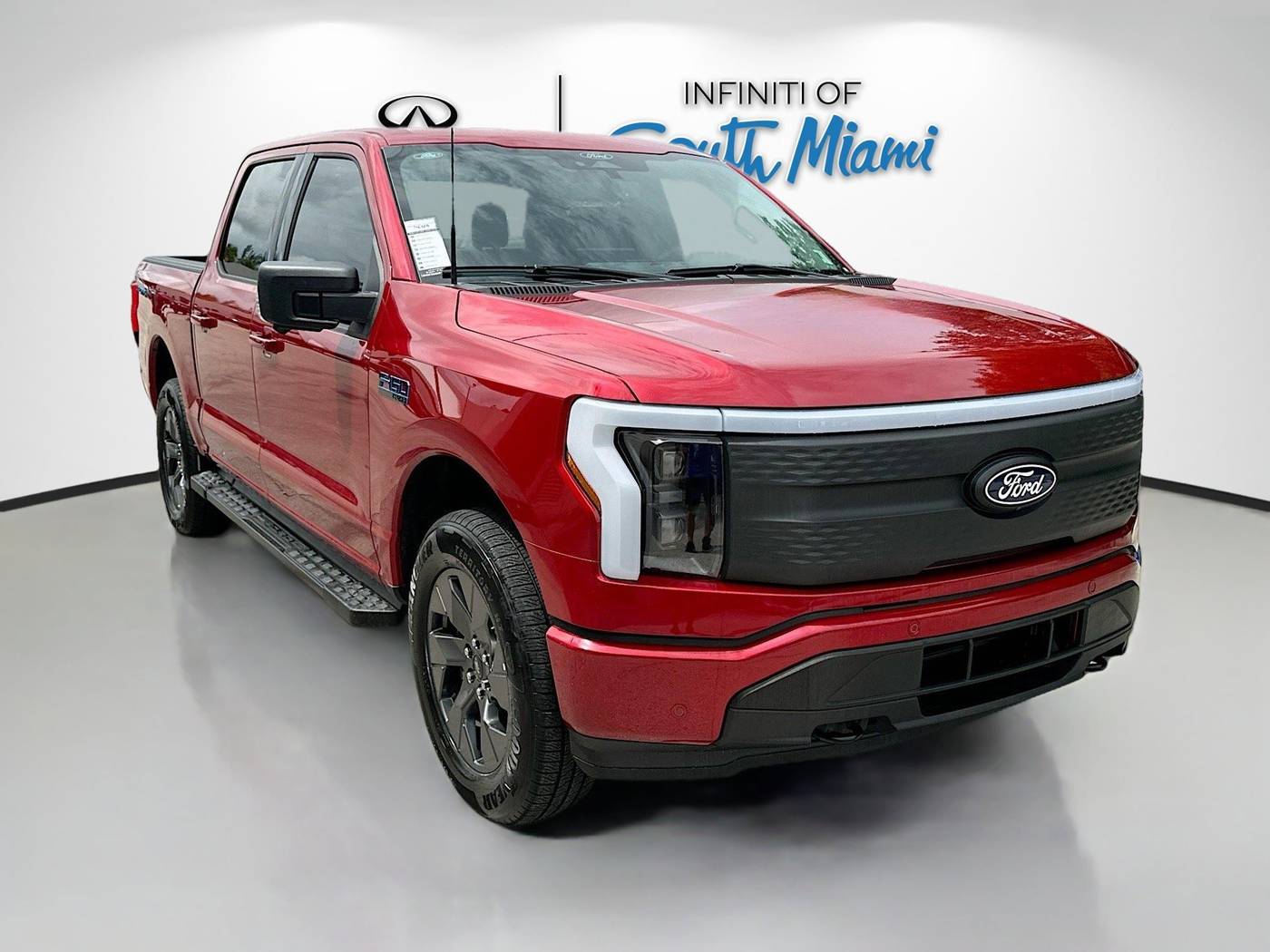 2025 Ford F-150 Lightning XLT — Pickup Truck — 1,600 mi — Palmetto Bay, FL