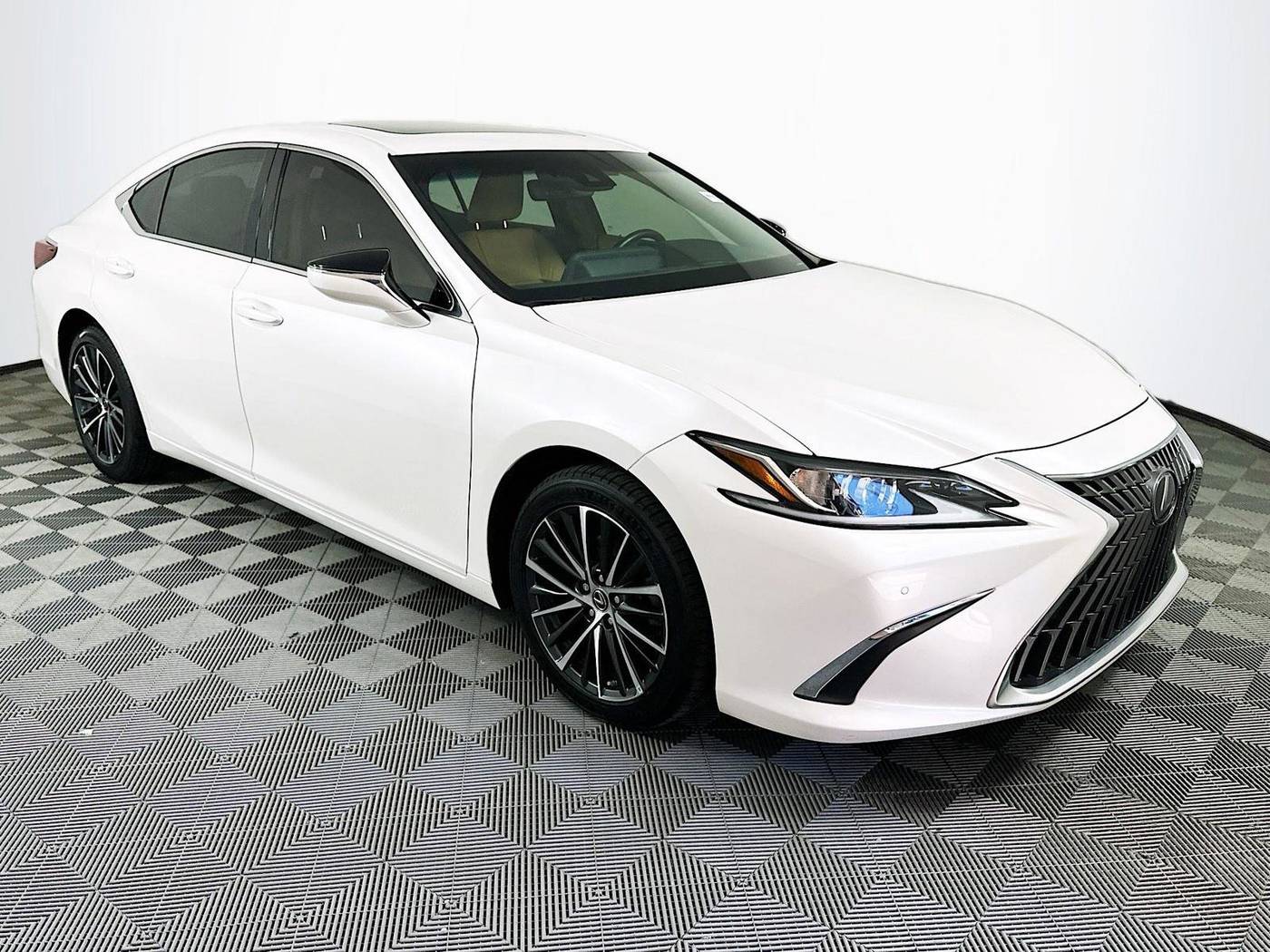 2023 Lexus ES ES 350 — Sedan — 18,348 mi — Palmetto Bay, FL