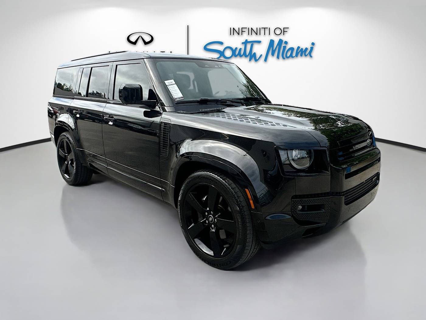 2023 Land Rover Defender X-Dynamic SE — SUV — 22,563 mi — Palmetto Bay, FL