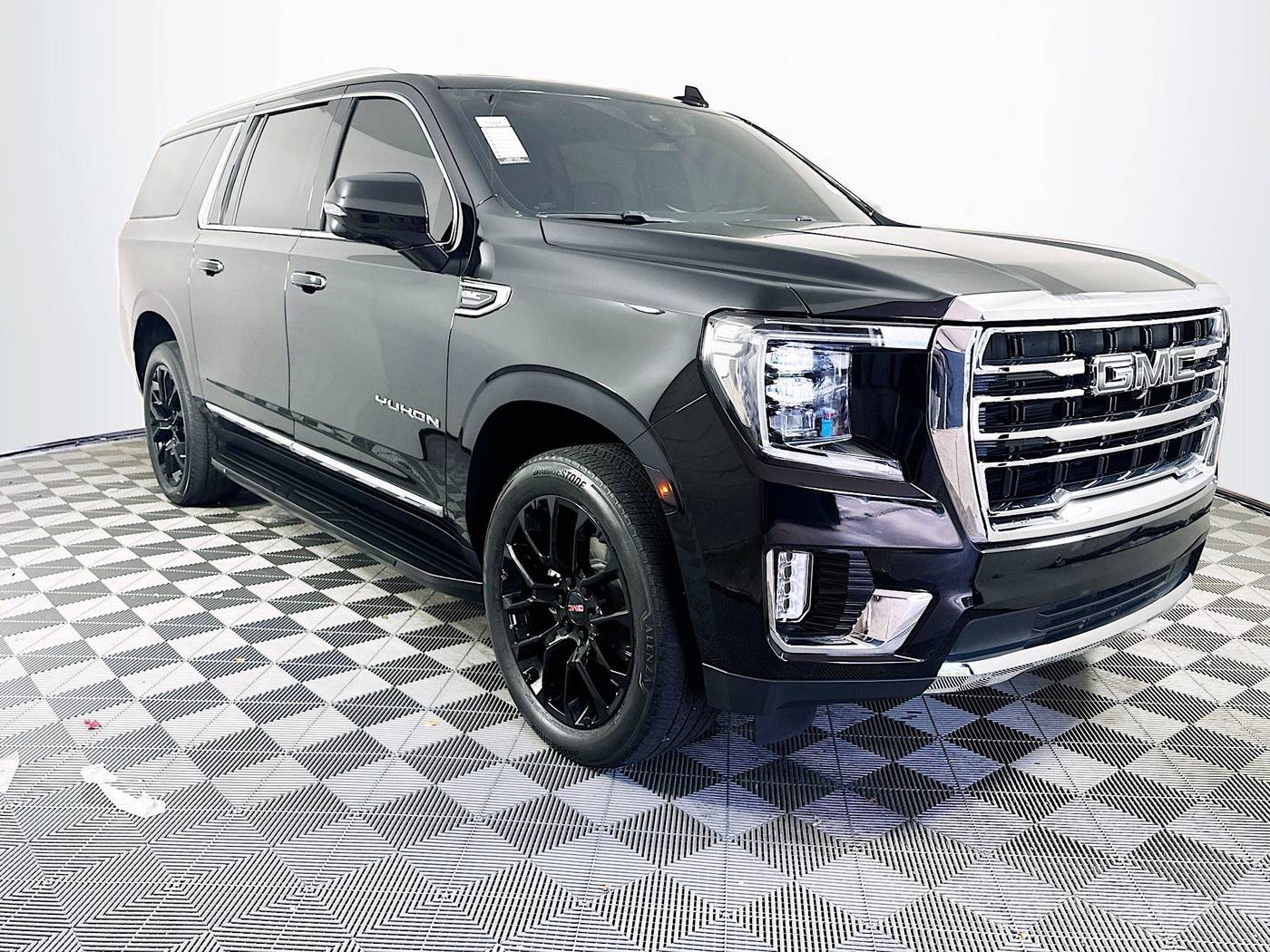 2023 GMC Yukon SLT — SUV — 23,815 mi — Palmetto Bay, FL