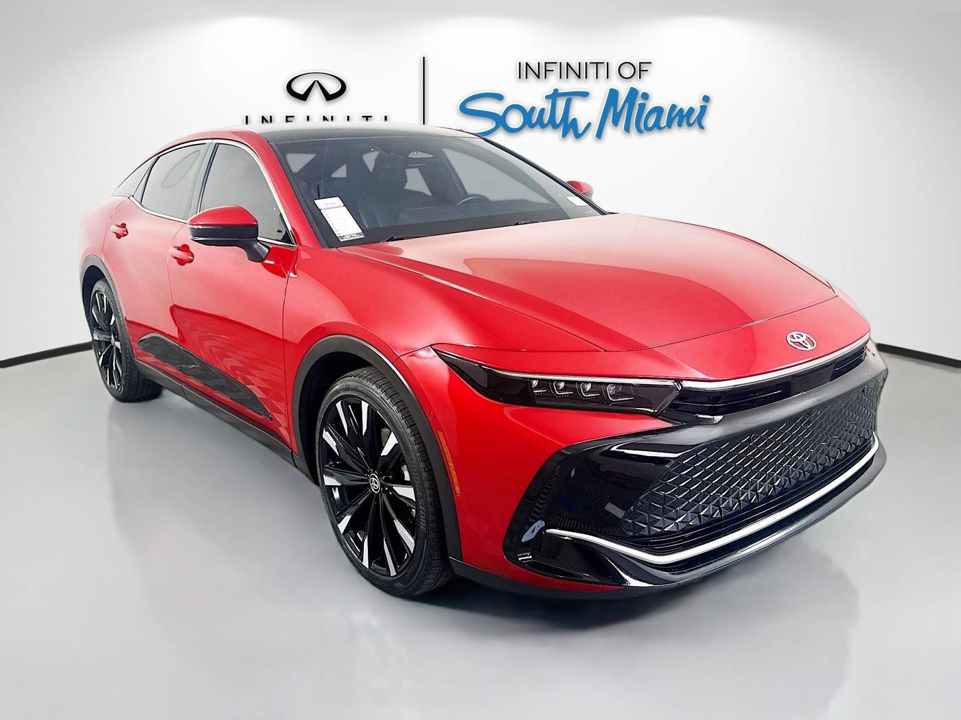 2023 Toyota Crown Platinum — Sedan — 24,000 mi — Palmetto Bay, FL