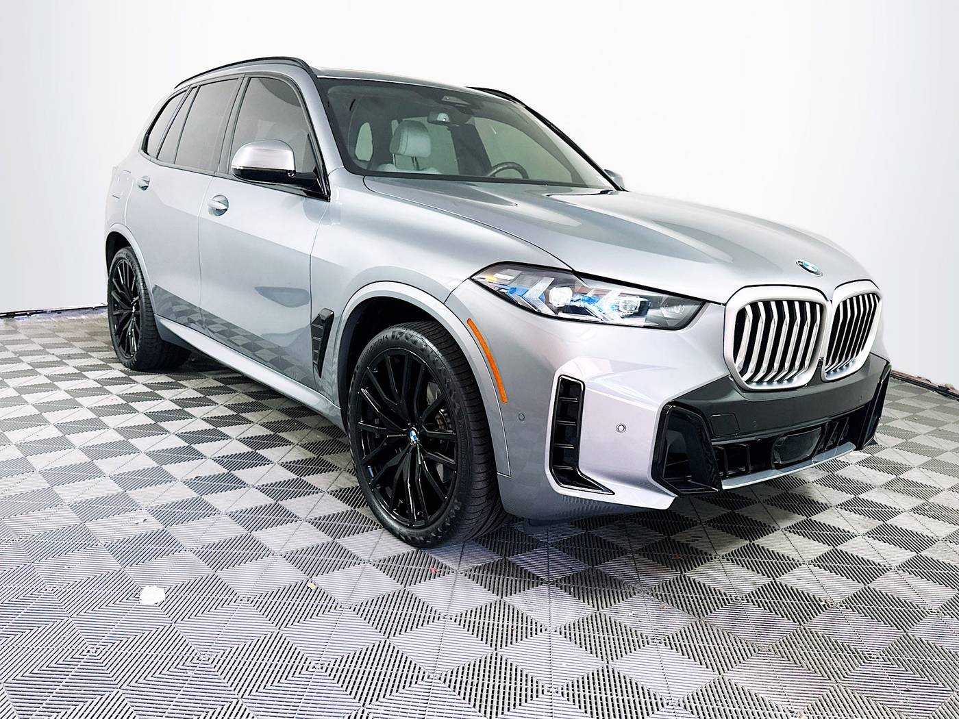 2025 BMW X5 40i — SUV — 6,825 mi — Palmetto Bay, FL