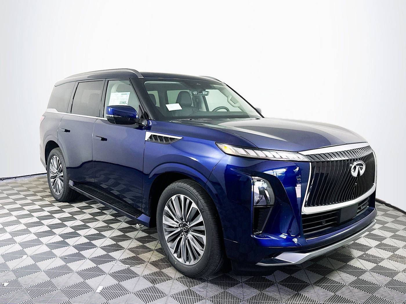 2025 INFINITI QX80 LUXE — SUV — 10 mi — Palmetto Bay, FL