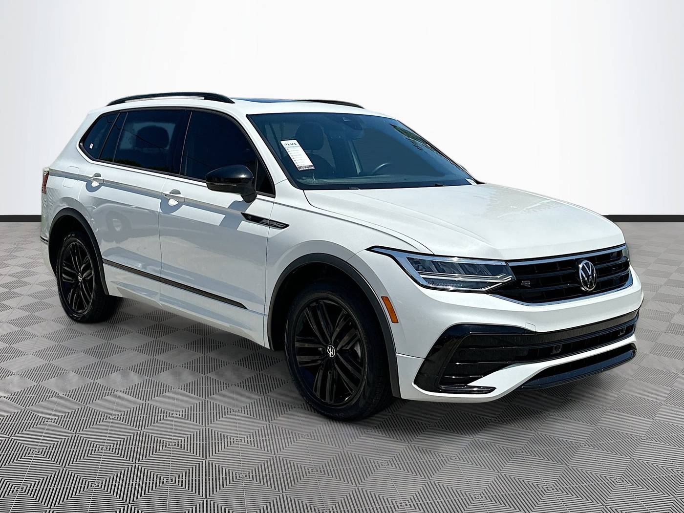 2022 Volkswagen Tiguan SE R-Line Black — SUV — 63,517 mi — Pompano Beach, FL