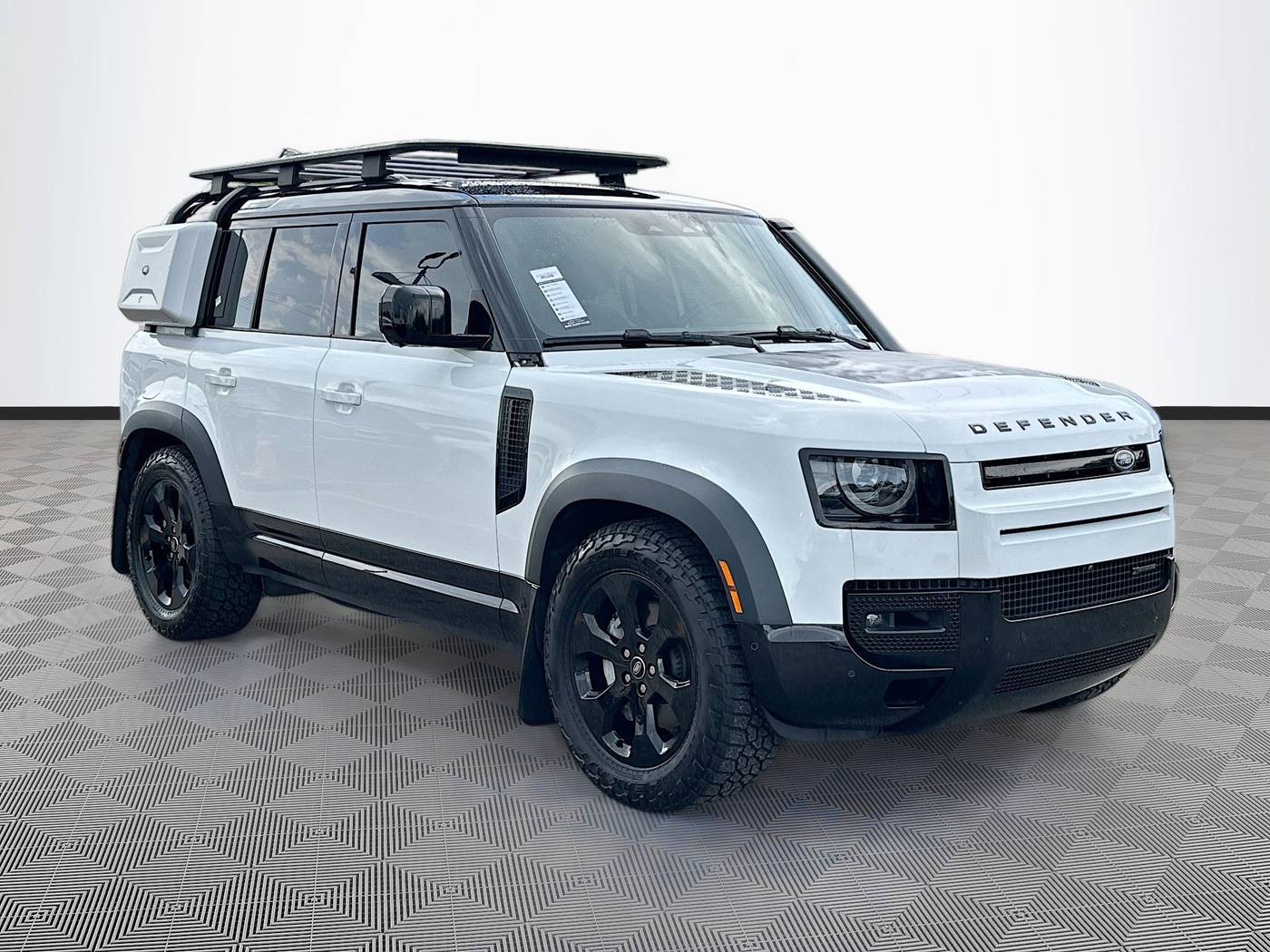2023 Land Rover Defender X-Dynamic SE — SUV — 45,149 mi — Pompano Beach, FL