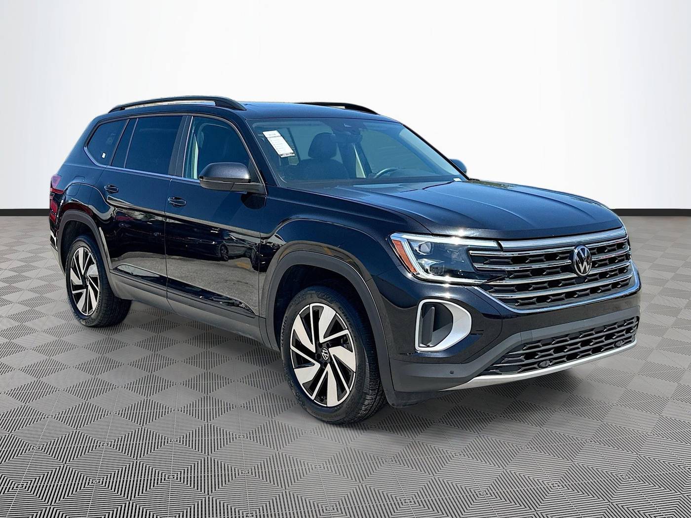 2024 Volkswagen Atlas SE with Technology — SUV — 29,821 mi — Pompano Beach, FL
