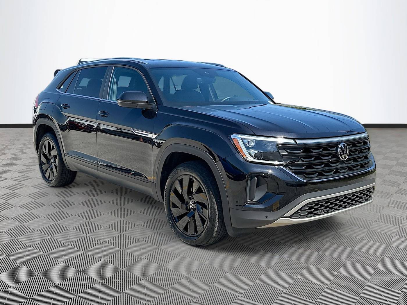 2024 Volkswagen Atlas Cross Sport SE with Technology — SUV — 8,555 mi — Pompano Beach, FL