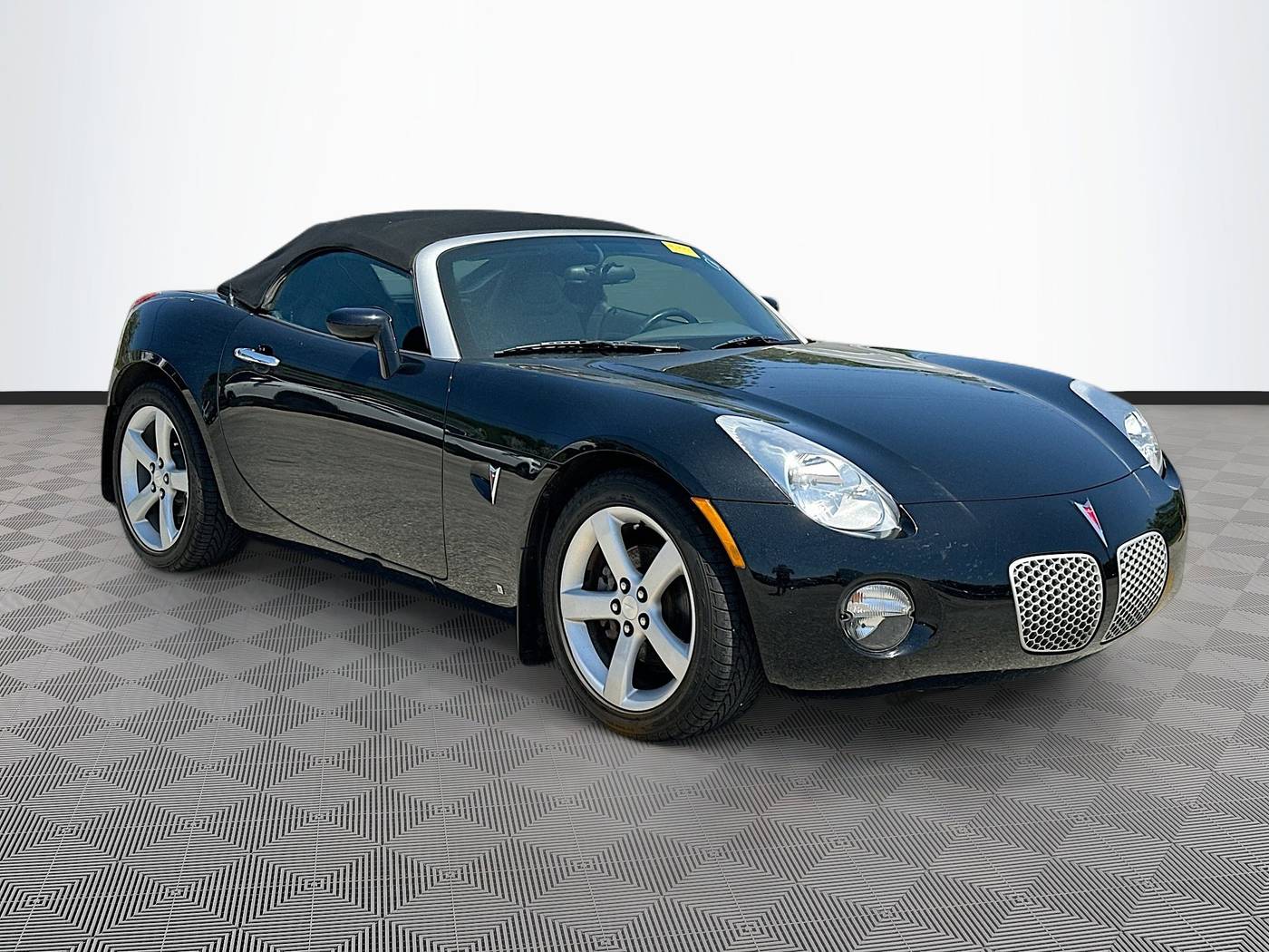 2006 Pontiac Solstice Base — Convertible — 74,094 mi — Pompano Beach, FL