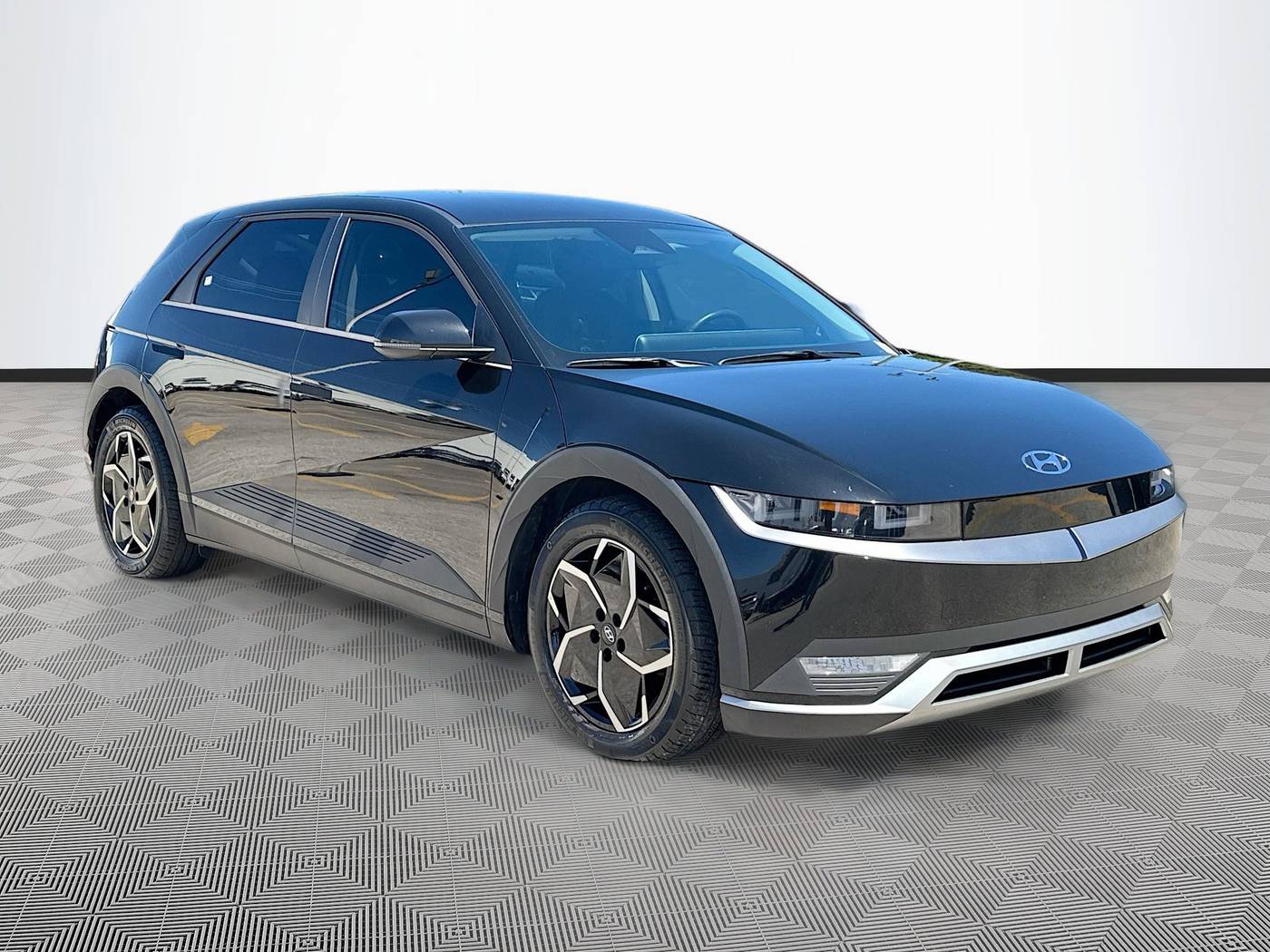2022 Hyundai IONIQ 5 SE — SUV — 33,638 mi — Pompano Beach, FL