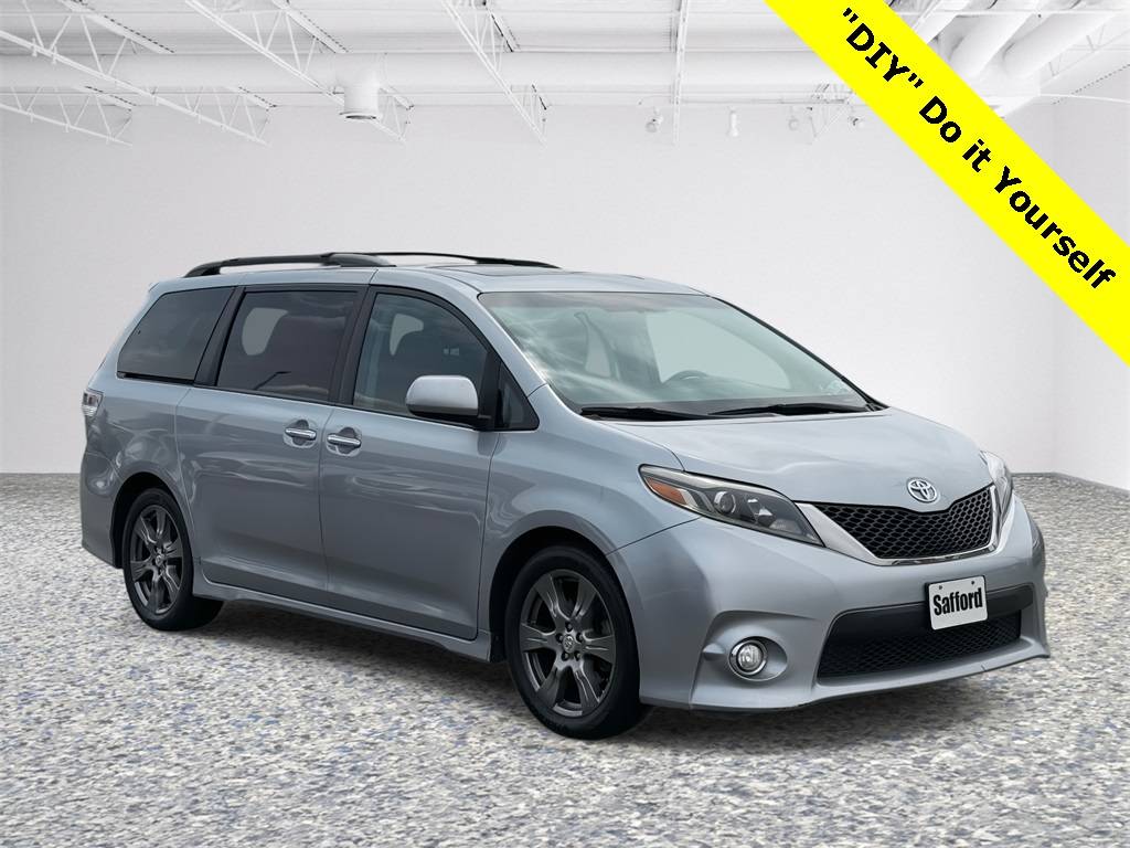 2017 Toyota Sienna SE — Minivan — 245,737 mi — Fredericksburg, VA
