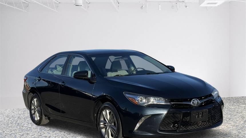 2017 Toyota Camry SE — Sedan — 98,217 mi — Fredericksburg, VA