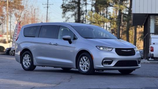 2023 Chrysler Pacifica Touring L — Minivan — 60,763 mi — Zebulon, NC