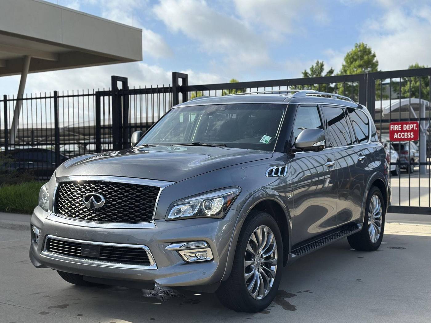 2017 INFINITI QX80 Standard — SUV — 129,000 mi — Grapevine, TX