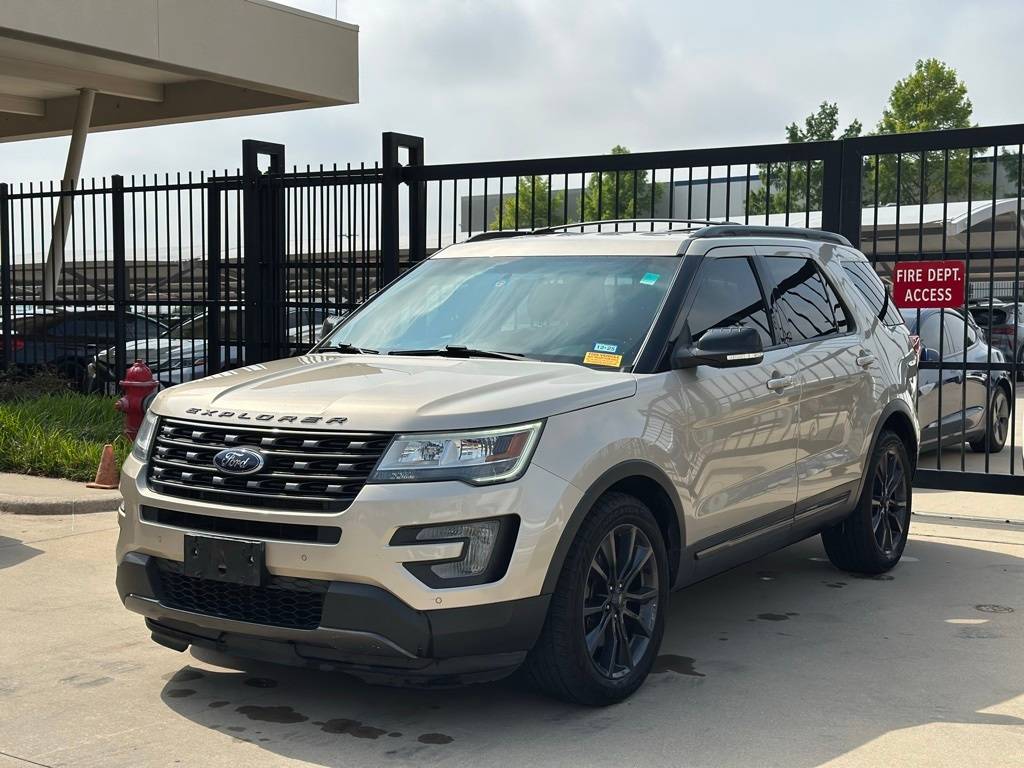2017 Ford Explorer XLT — SUV — 161,294 mi — Grapevine, TX