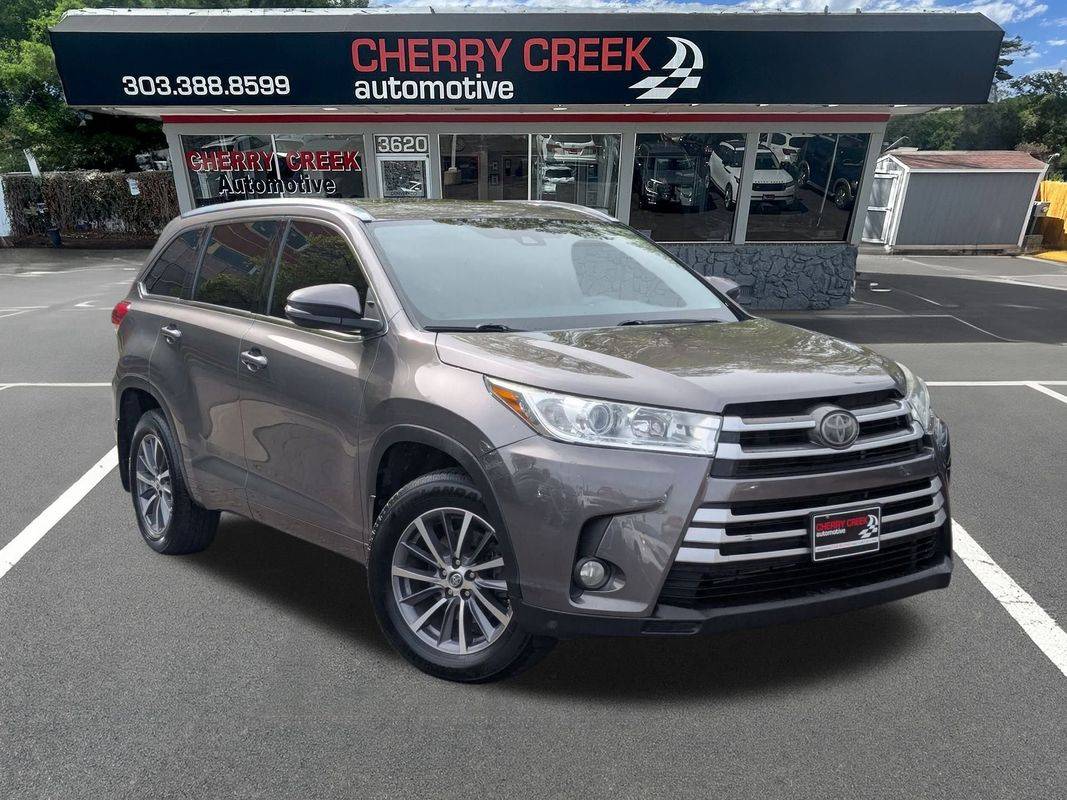 2018 Toyota Highlander XLE — SUV — 120,806 mi — Denver, CO