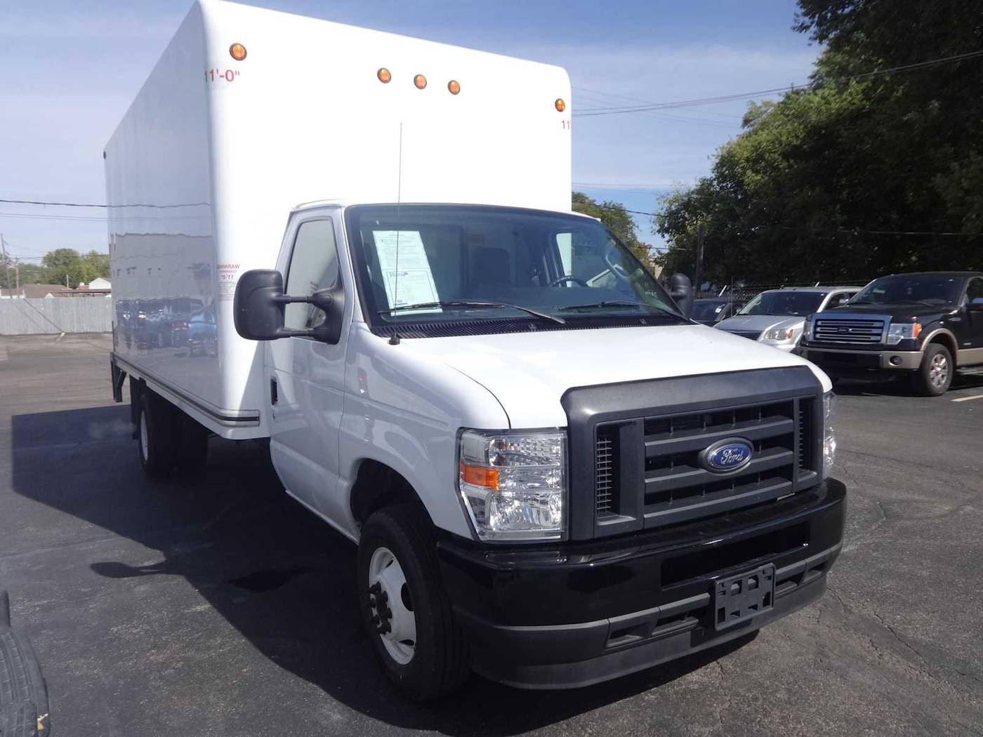 2024 Ford E-Series Cutaway Base — Chassis Cab Truck — 77,786 mi — Hamilton, OH