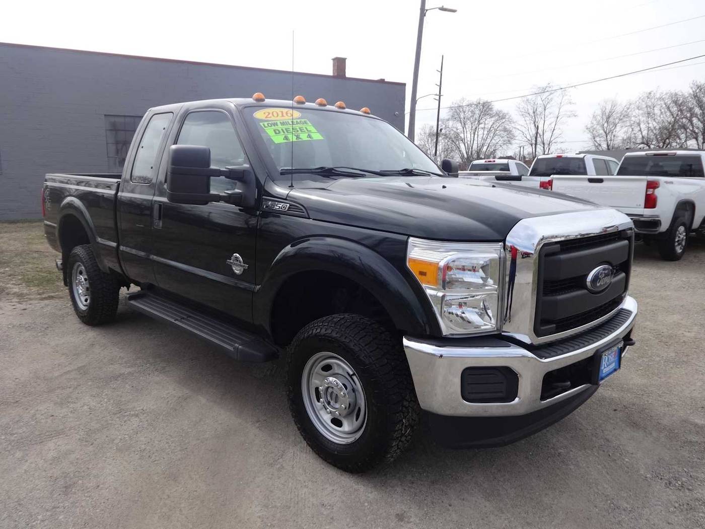 2016 Ford Super Duty F-350 XL — Pickup Truck — 29,868 mi — Hamilton, OH
