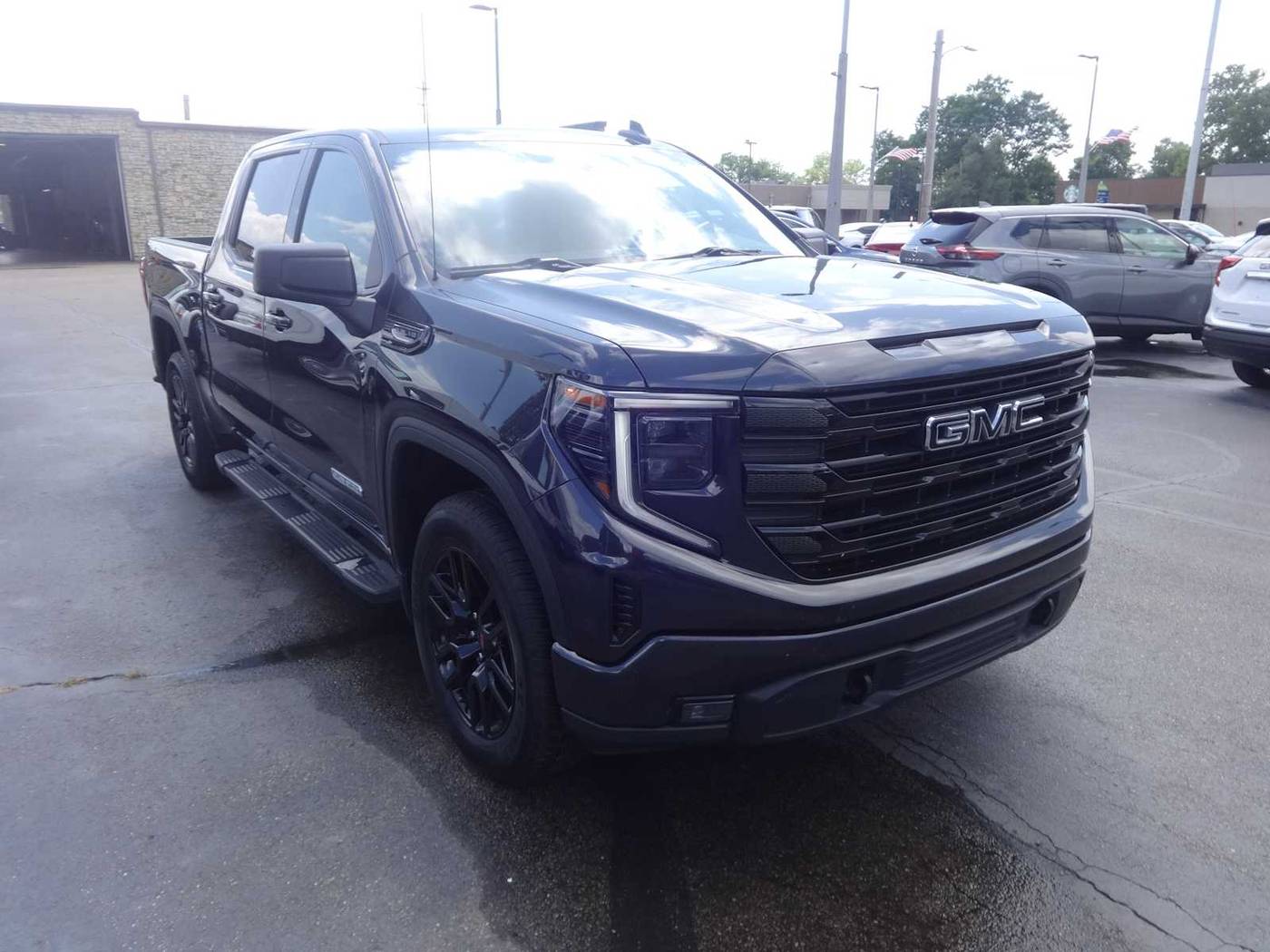 2022 GMC Sierra 1500 Elevation — Pickup Truck — 43,923 mi — Hamilton, OH